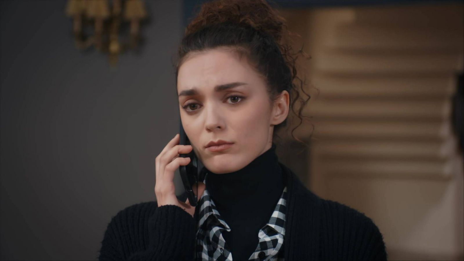 News Dziedzictwo odc. 714 i 715 streszczenie. Nana znajduje ciko rannego Yamana. Ferit nie potrafi pogodzi si ze strat przyjaciela. Ferit poprzysiga zemst