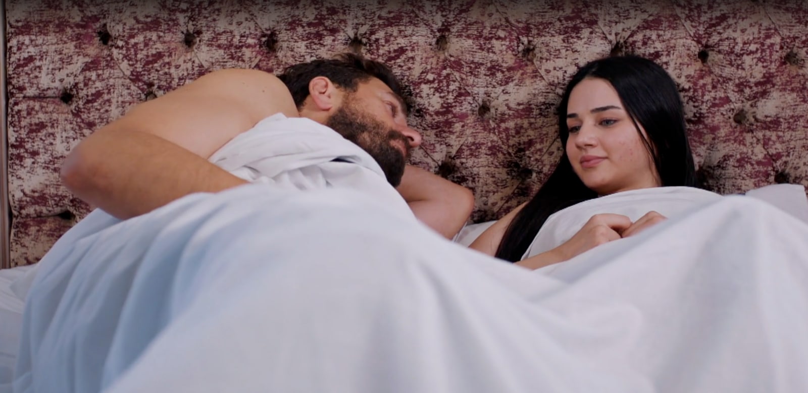 News Mi�o�� i nadzieja odc. 246. Sila nakrywa Bahar w ��ku�z Kuzeyem. Streszczenie 246 odc.