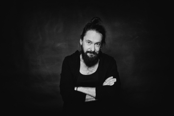 News Najwi�ksze literackie zaskoczenie roku! Paszport Polityki dla Jula �yskawy