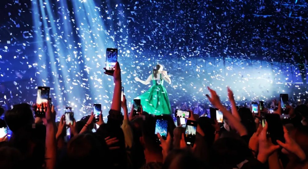 News Sanah powraca z now� piosenk�! Wyst�pi�a u boku Dawida Podsiad�y