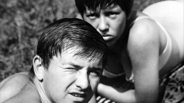 News Zwyk�y dzie� w Czechos�owacji... – Czarny Piotru�