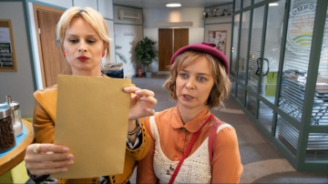 News Camera Cafe. Nowe parzenie - 6 odc. Zofia z �atk� ekoterrorystki. Streszczenie 6 i 7 odc.