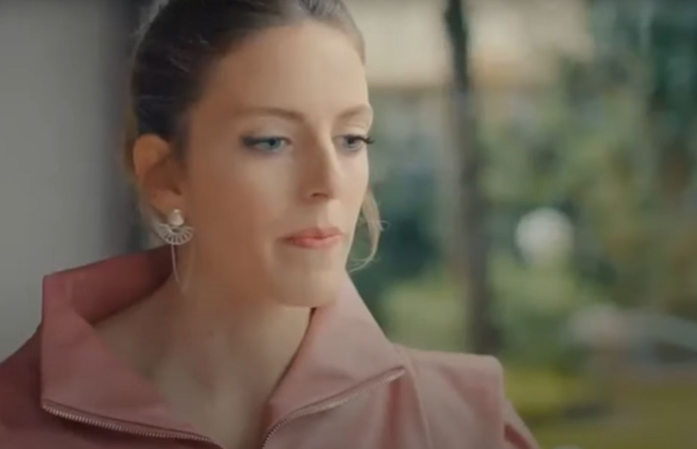 News Zapukaj do moich drzwi - 16 odc. Selin zaciera r�ce. Serkan w ko�cu b�dzie nale�a� do niej? Streszczenie 16 i 17 odc. 