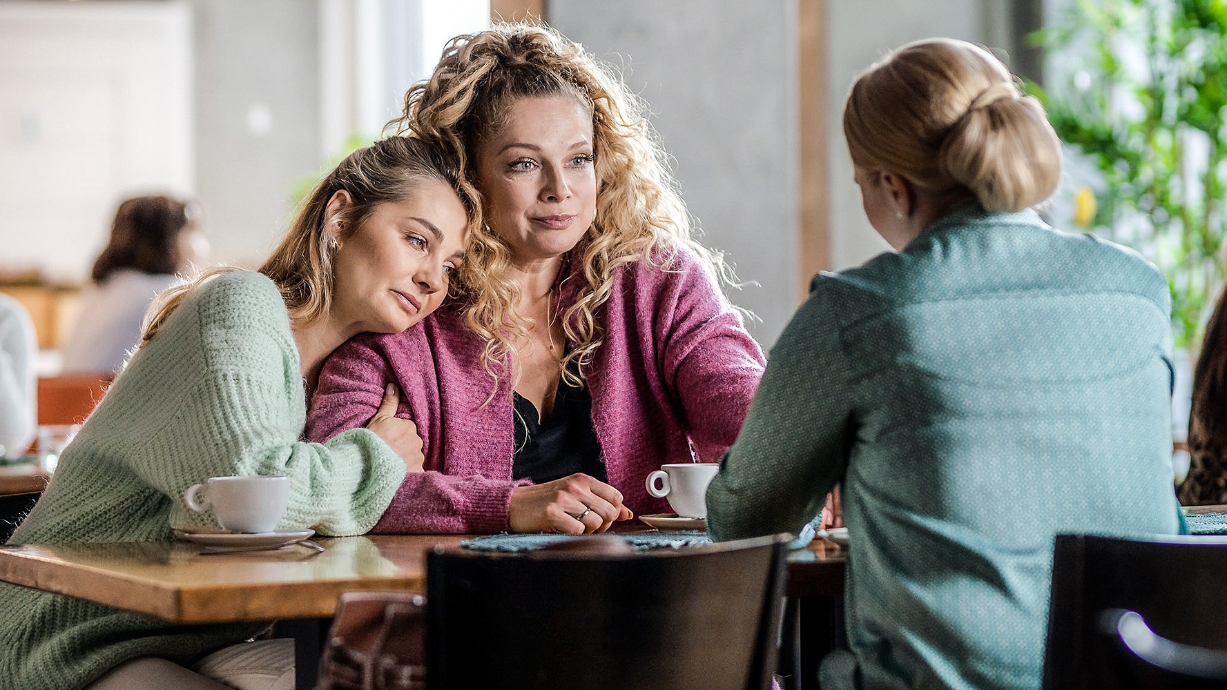 News Przyjaci�ki 253 odc. Inga i �ukasz rozstaj� si�. Streszczenie 253 i 254 odc. 