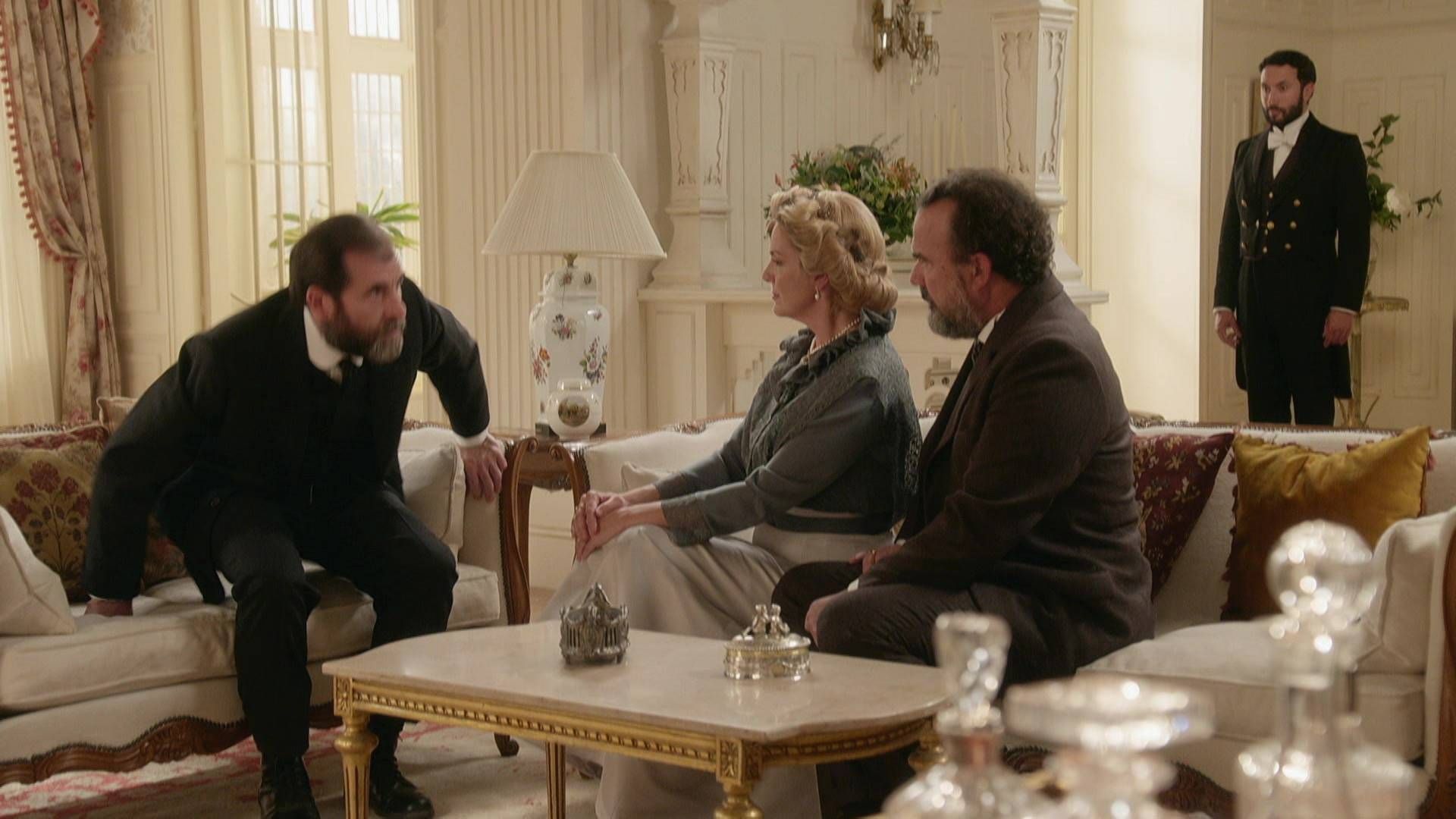 News La Promesa - pa�ac tajemnic - 17 odc. Manuel chce lata�, ale ojciec stawia przed nim odpowiedzialno��. Streszczenie 17 i 18 odc.