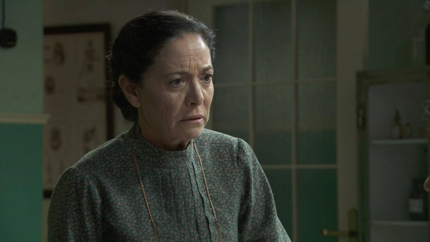 News Akacjowa 38 odc. 555. Cayetana w potrzasku! Czy koronka z jej sukni j� pogr��y? Streszczenie 555 i 556 odc. 