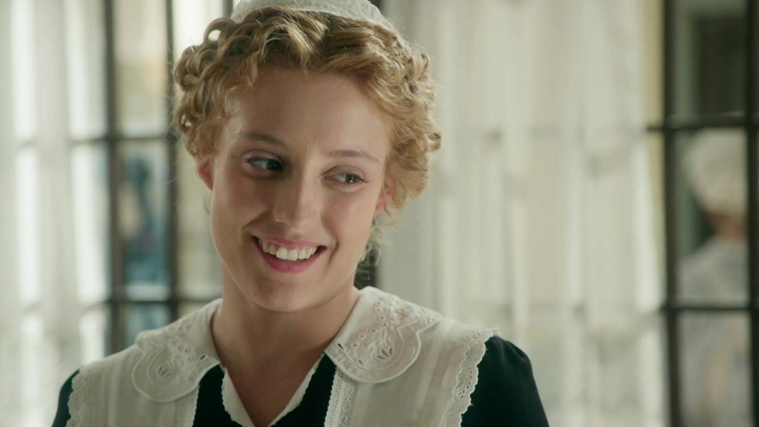 News La Promesa - paac tajemnic - 274 odc. Margarita zaskakuje wszystkich. Maria pojawia si na balu w przebraniu! Streszczenie 274 i 275 odc.