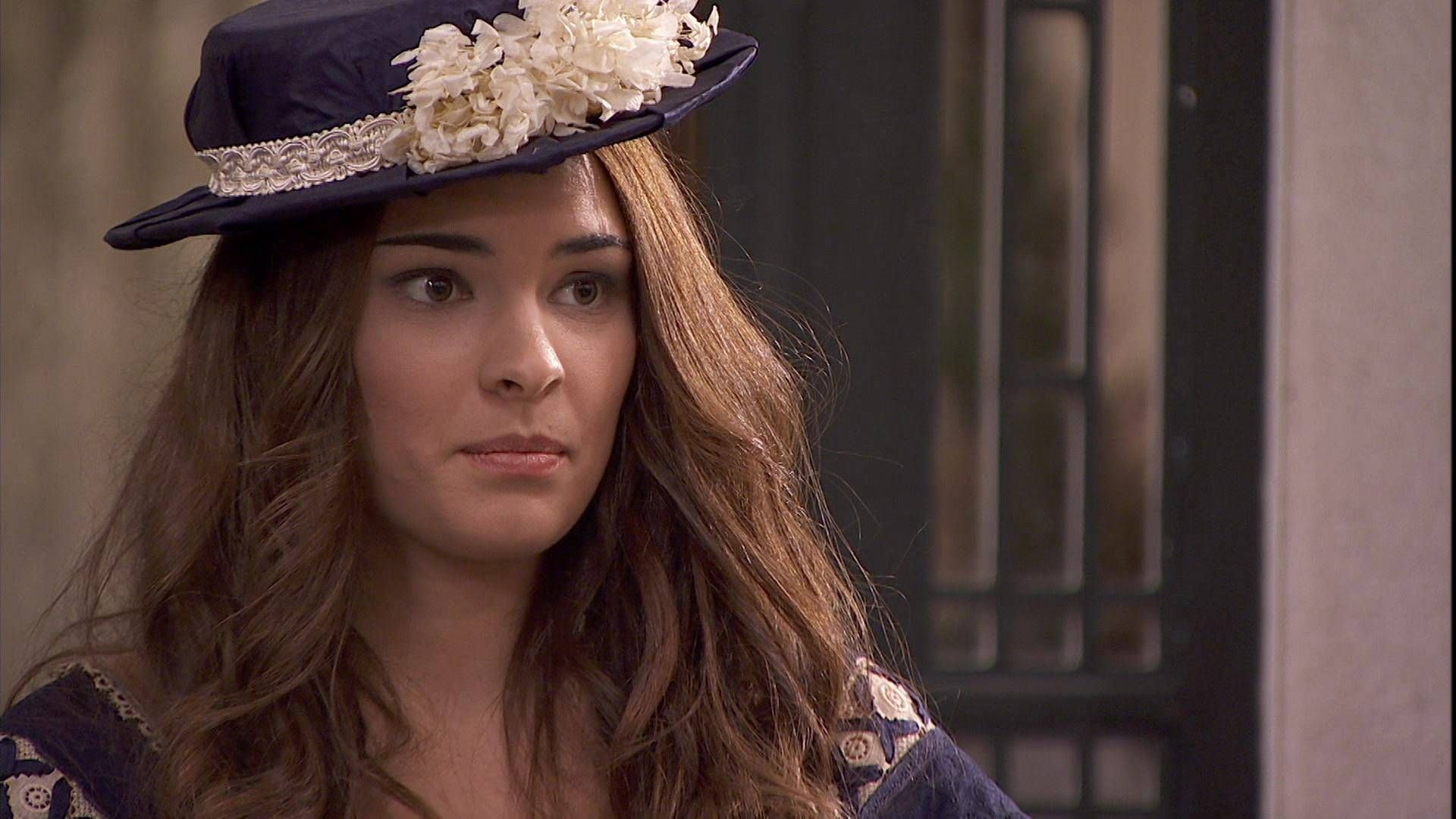 News Akacjowa 38 - 211 odc. Oskar�yciel robi z Leonor kobiet� lekkich obyczaj�w. Streszczenie 211 i 212 odc. 