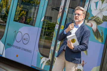 News W Krakowie kursuje tramwaj Wis�awy Szymborskiej�