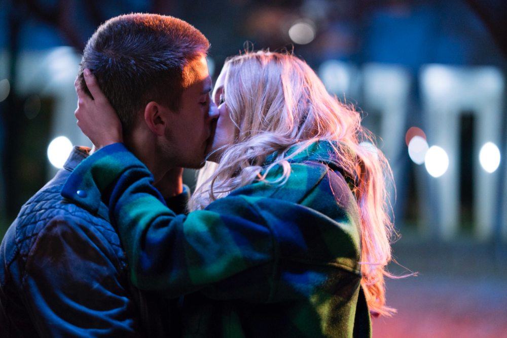 News Virginia Gardner zagra g��wn� rol� w filmie „Pi�kna katastrofa”. Premiera ekranizacji ju� w tym miesi�cu