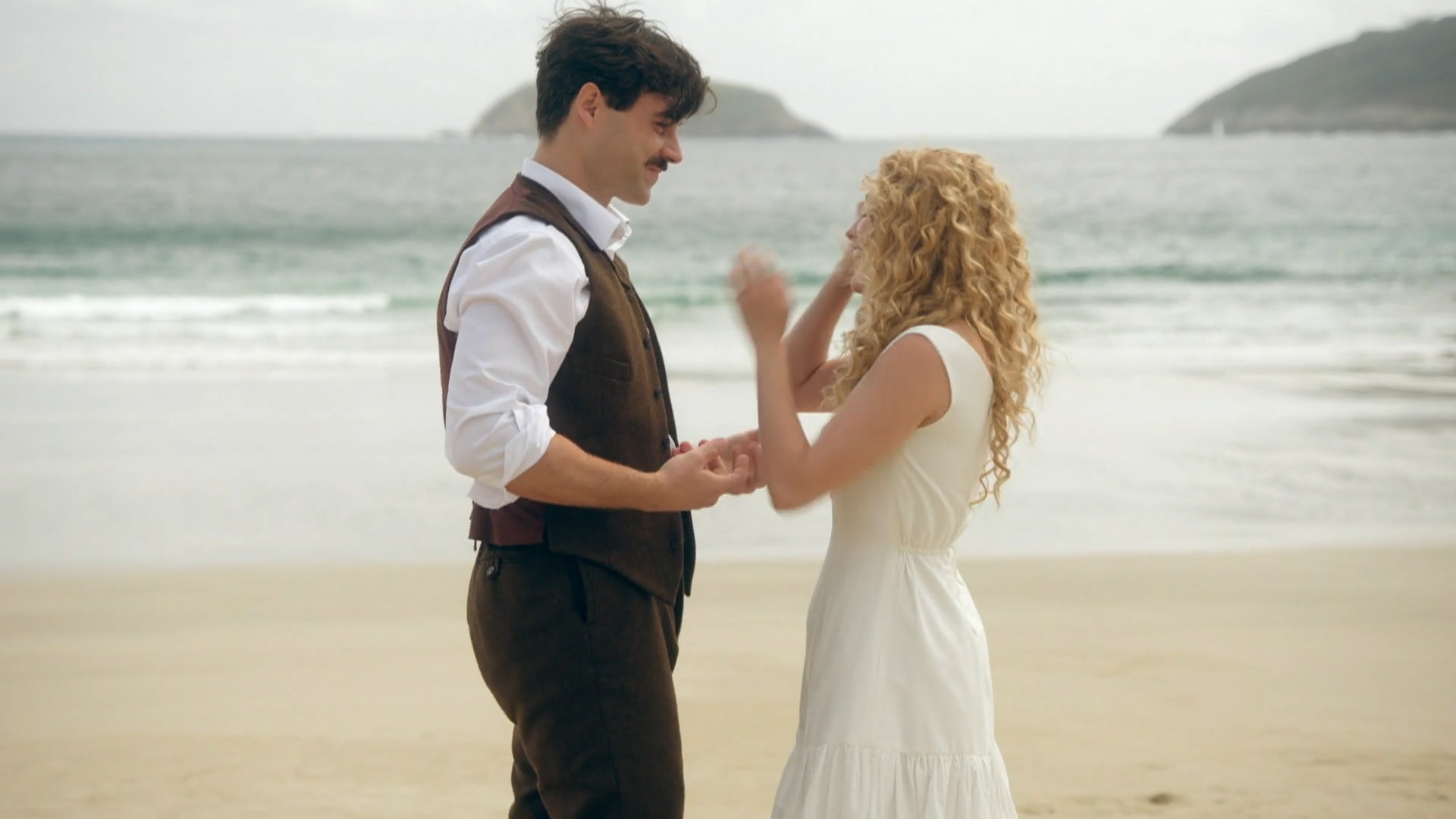 News La Promesa - pa�ac tajemnic - 281 odc. Simona czeka na syna. Jana i Manuel zdradzaj�, gdzie znikn�li. Streszczenie 281 i 282 odc.