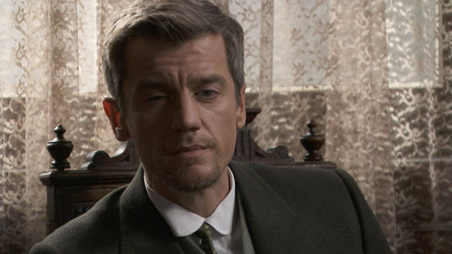 News Akacjowa 38 odc. 579. Mauro zostaje komisarzem i grozi Cayetanie wi�zieniem! Streszczenie 579 i 580 odc. 