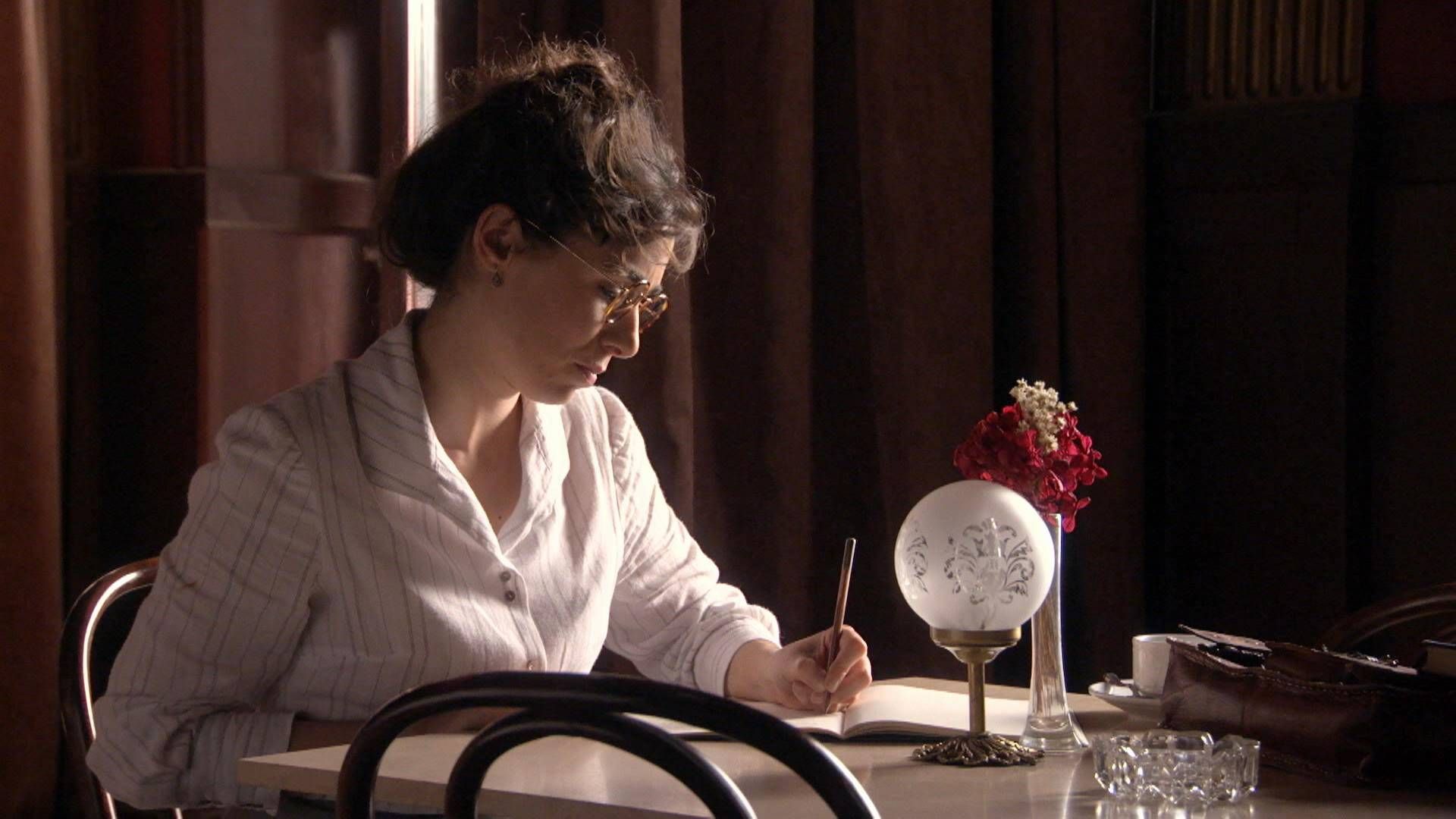 News Sze�� si�str - odc. 451. Ursula ukrywa utrat� ci��y. Streszczenie 451 i 452 odc.