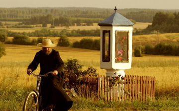 News U Pana Boga w ogr�dku. Wsi spokojna, wsi weso�a