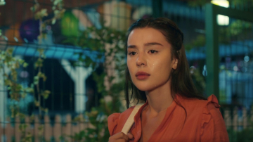 News Mi�o�� i nadzieja odc. 69 i 70 streszczenie: Ege oskar�a Zeynep o zdrad�! Rzuca si� na Arda! �