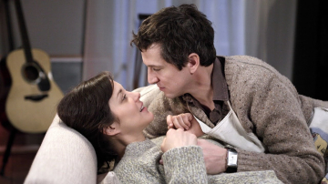 News Facet do wymiany - pogodna komedia obyczajowa o kryzysie wieku �redniego 