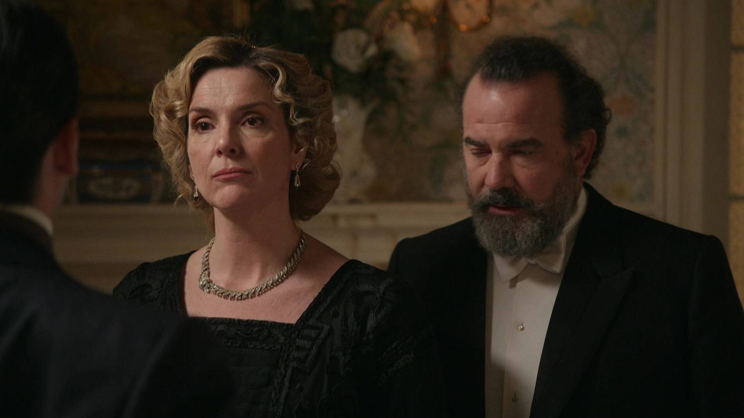 News La Promesa - pa�ac tajemnic - 99 odc. Cruz knuje intryg�, by pozbawi� Lorenza spadku! Streszczenie 99 i 100 odc.