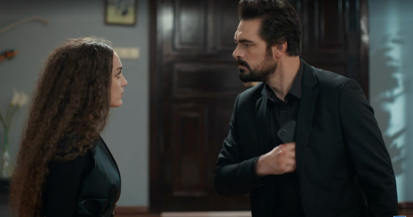 News Dziedzictwo odc. 630 i 631 streszczenie: Yaman odkrywa, �e to Idris stoi za zamachem