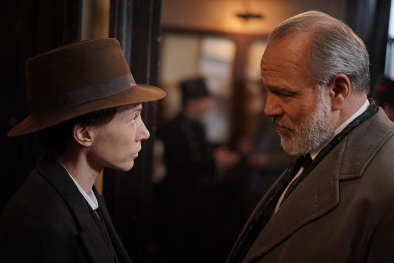 News Podw�jna to�samo�� - 2 odcinek. Co wydarzy si� w 2 i 3 epizodzie serialu?