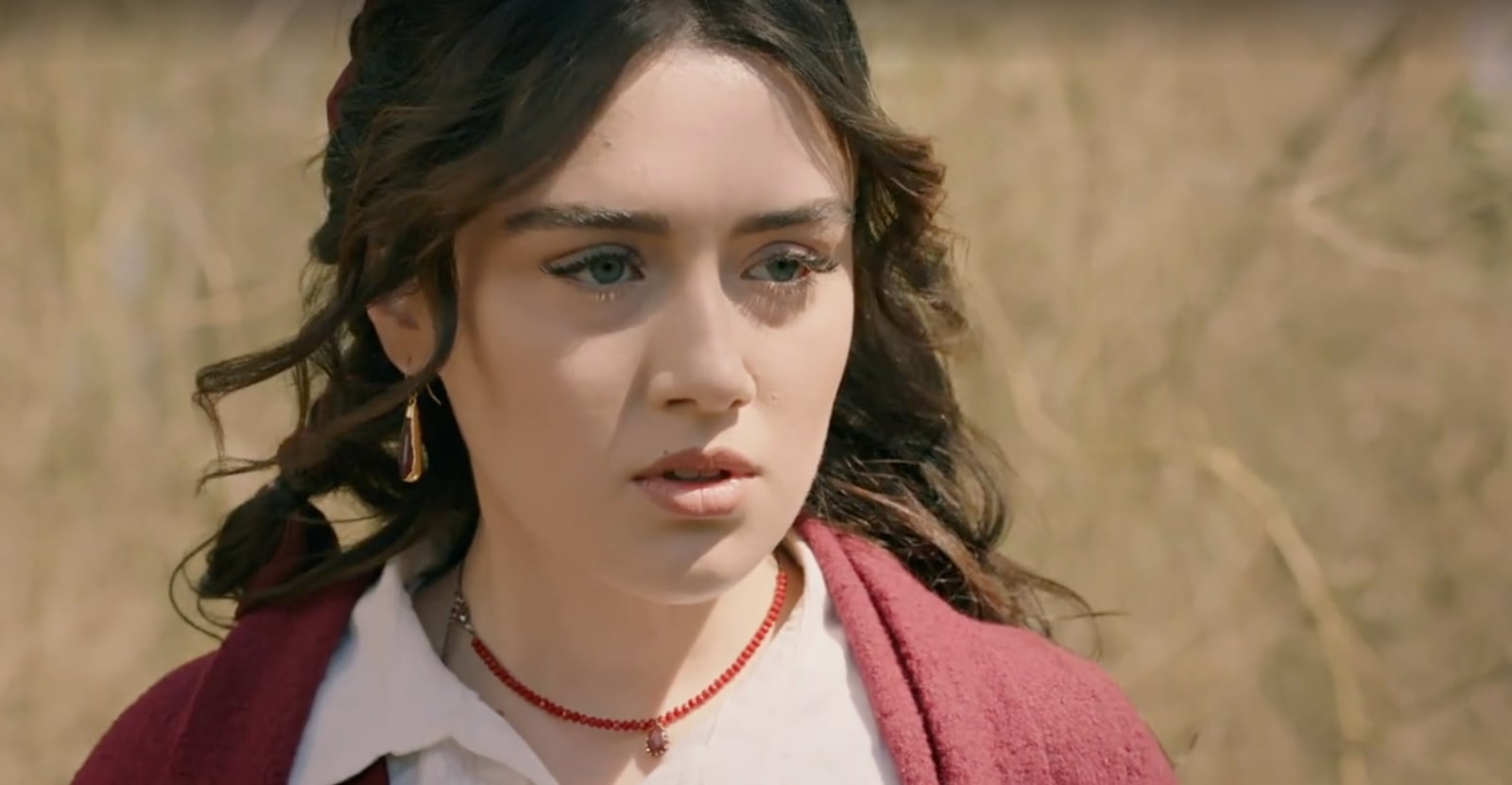 News Wichrowe wzg�rze - 121 odc. Morderca atakuje Zeynep! Streszczenie 121 i 122 odc. 