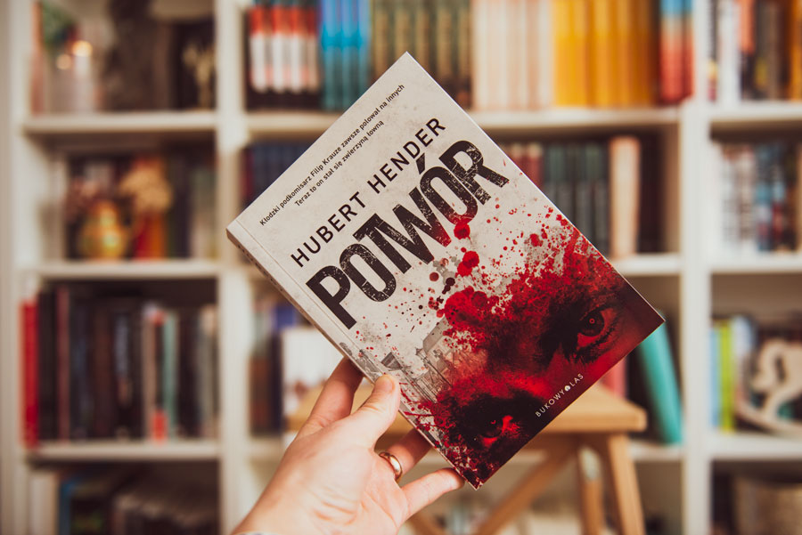 News Czarny potworze, odejd�! Fragment ksi��ki „Potw�r