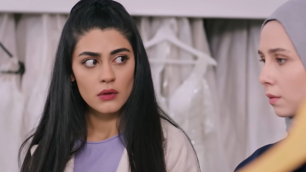 News Panna m�oda odc. 15, 16. Mukkander upokarza Hancer i ka�e jej wybra� zniszczon� sukni� �lubn�