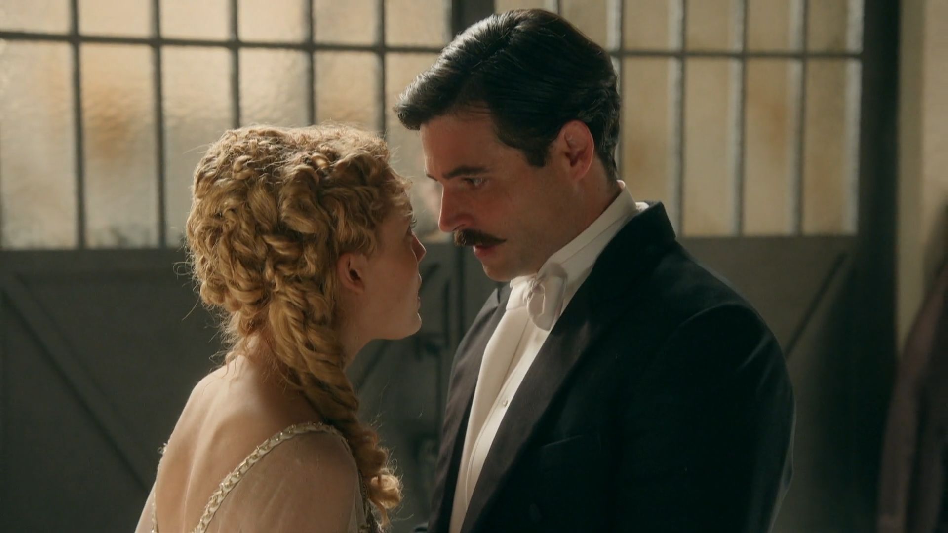 News La Promesa - pa�ac tajemnic - 231 odc. Jana ma do�� ukrywania zwi�zku z Manuelem. Streszczenie 231 i 232 odc.