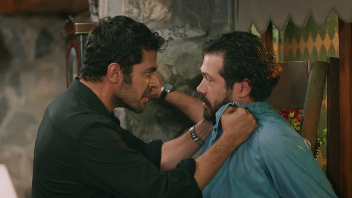 News Wichrowe wzgrze - 265 odc. Kazim ukrywa si na terenie farmy. Streszczenie 265 i 266 odc. 