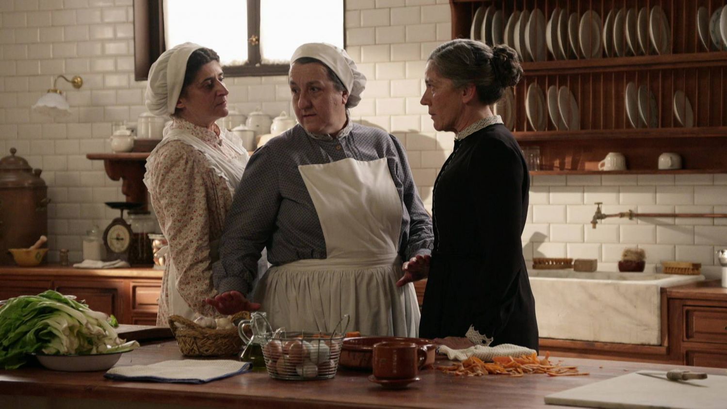 News La Promesa - pa�ac tajemnic - 80 odc. Markiza pojawia si� w kuchni, a Petra skar�y si� na szykany! Streszczenie 80 i 81 odc.