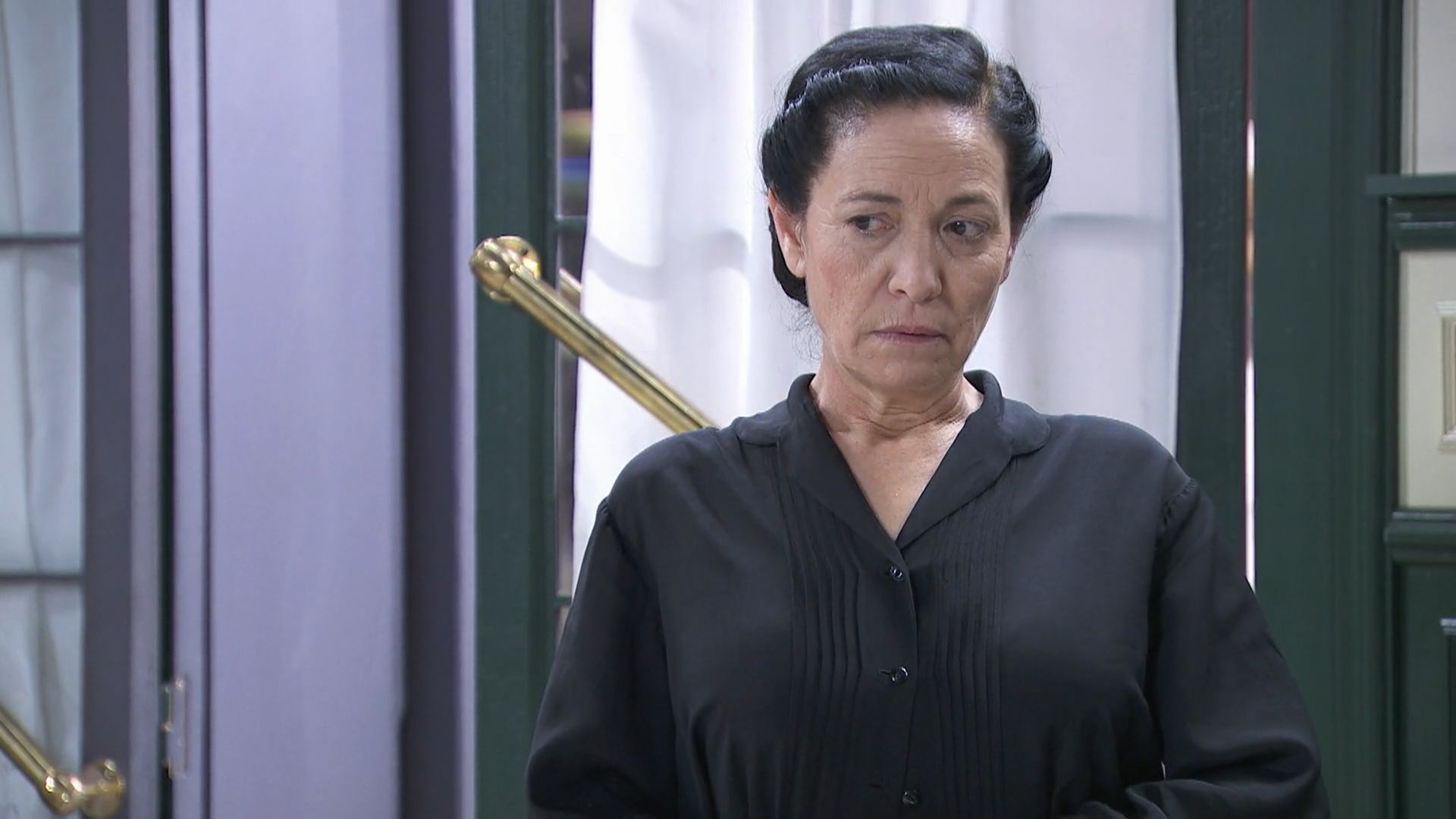 News Akacjowa 38 odc. 708 odc. Fabiana myśli, że wszyscy zapomnieli o jej urodzinach Streszczenie 708 i 709 odc. 