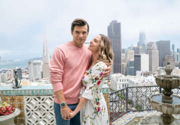 News Kalifornijskie �wi�ta: �wiat�a miasta - kontynuacja �wi�tecznej romantycznej opowie�ci 