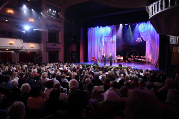 News Spektakle komediowe na jesie� - czemu warto? Kr�tka zapowied�