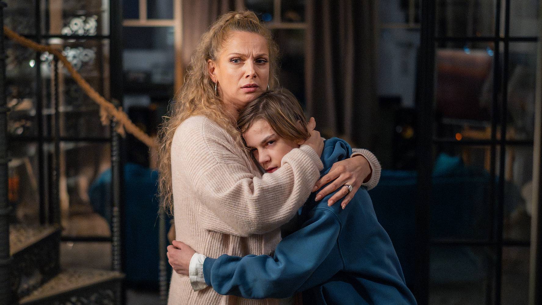 News Przyjaci�ki 268 odc. Wiktor zostaje ARESZTOWANY pod zarzutem zab�jstwa! Streszczenie 268 i 269 odcinka