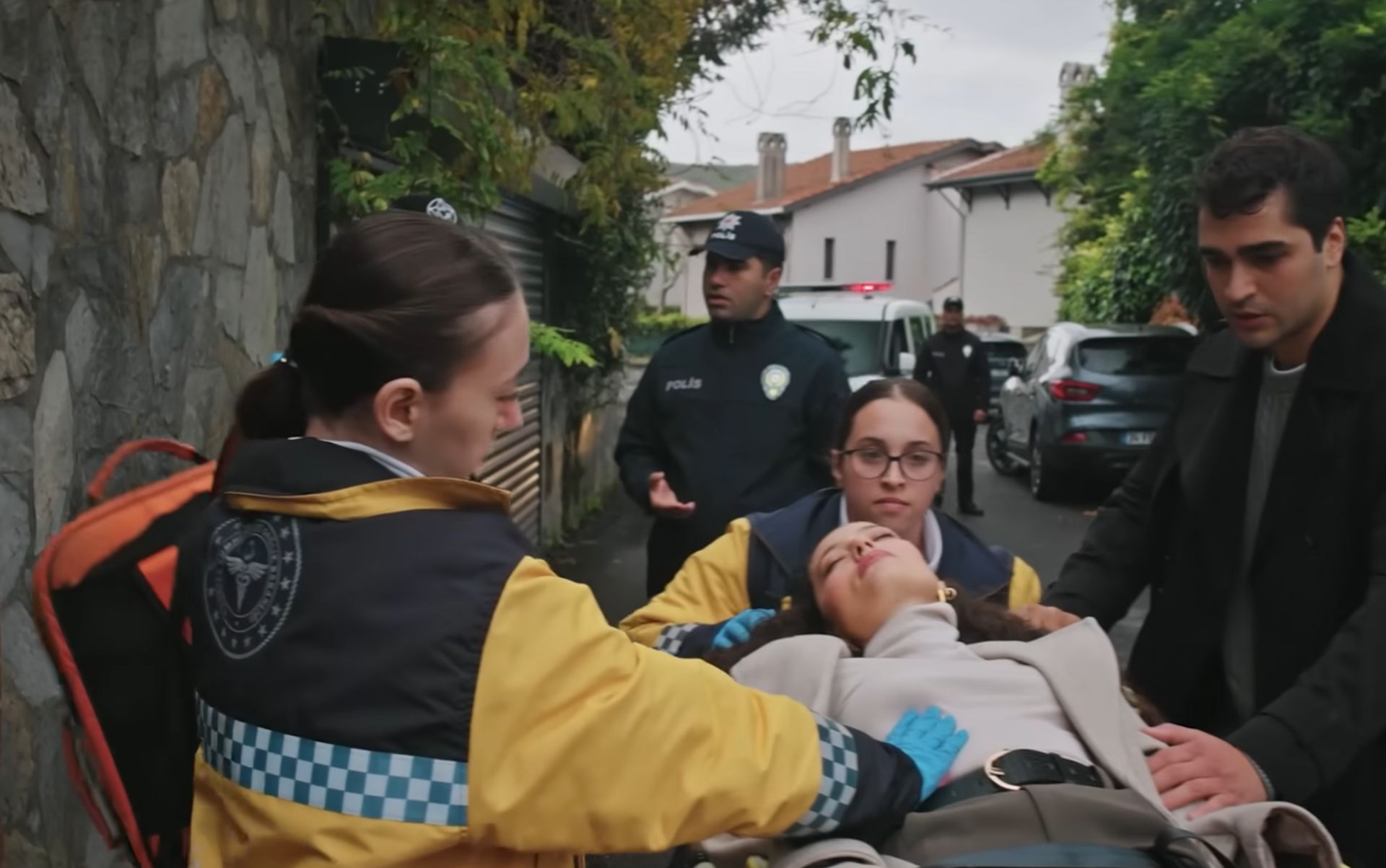 News Z�oty ch�opak odc. 279 i 280 streszczenie. Sinan strzela do Diyar! Ferit natychmiast jedzie do szpitala!!