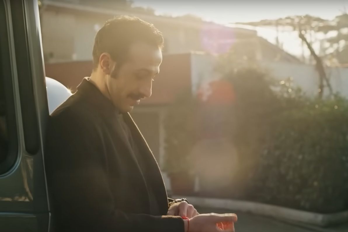 News Z�oty ch�opak - 100 odc. Abidin pr�buje odwie�� Pelin od ma��e�stwa z Feritem. Streszczenie 100 i 101 odcinka