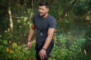 News Gliniarze: odc. 883: Uprowadzenie syna szanowanego dzia�acza i biznesmena.  Streszczenie 883 i 884 odc.