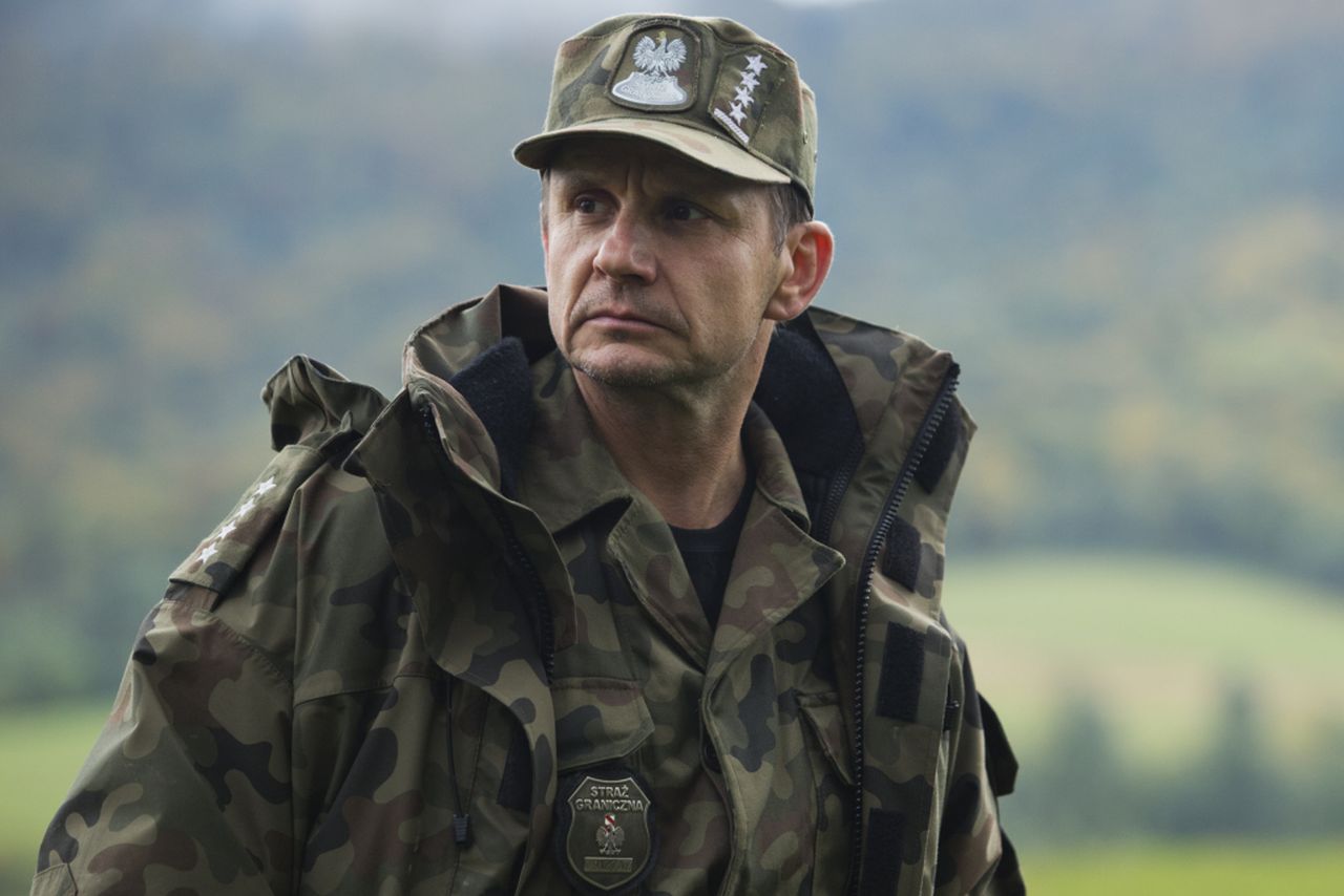 News Wataha - odc. 4. Znaleziono cia�o ukochanej Wiktora. Kto� zastrzeli� j� ze s�u�bowej broni. Streszczenie 4 i 6 odc. serialu