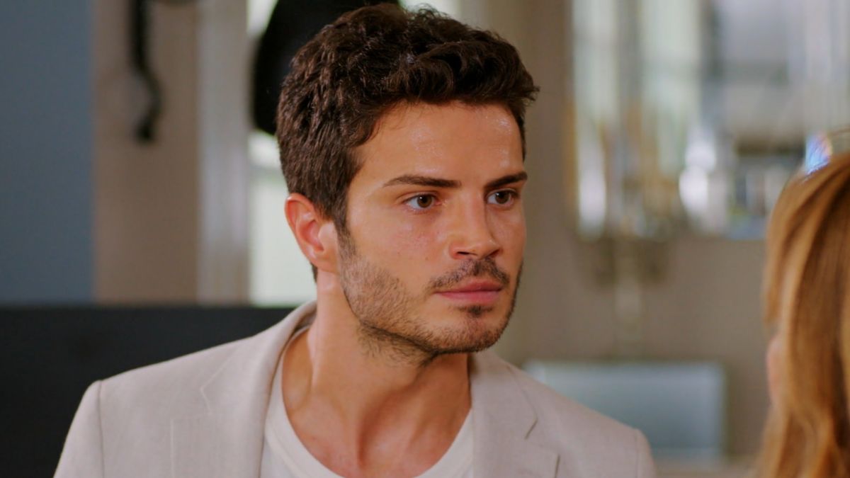 News Mio i nadzieja odc. 279. Ege chce powiedzie Zeynep prawd o jej ojcu. Streszczenie 279 odc.