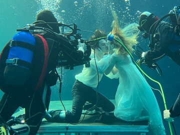 News Mamy pierwsze zdj�cia z serialu „Niepewno��” o Adamie Mickiewiczu