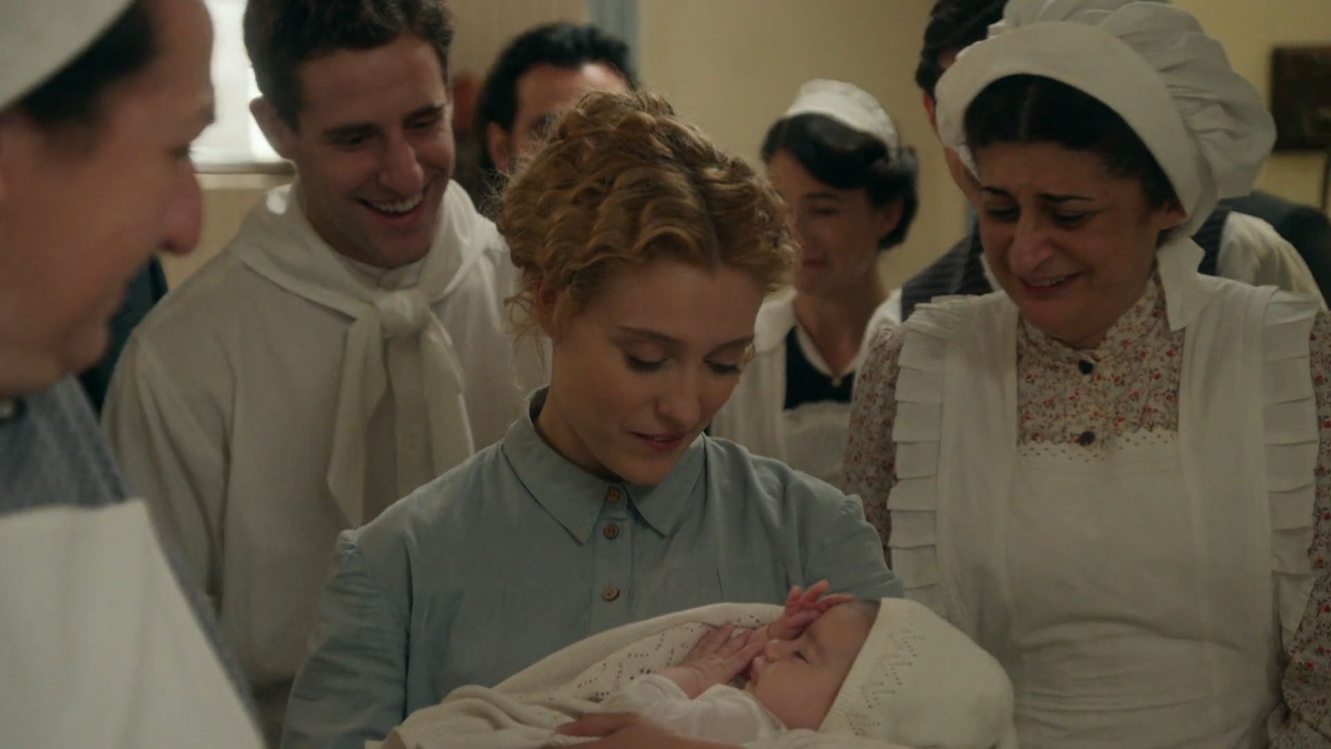 News La Promesa - paac tajemnic - 224 odc. Jana odnajduje porwane niemowl. Pia po raz pierwszy trzyma syna w ramionach. Streszczenie 224 i 225 odc.