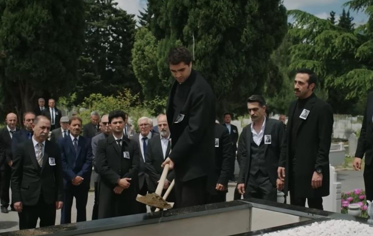 News Z�oty ch�opak - 110 odc. POGRZEB FAUTA! Ferit szaleje z rozpaczy. Streszczenie 110 i 111 odcinka