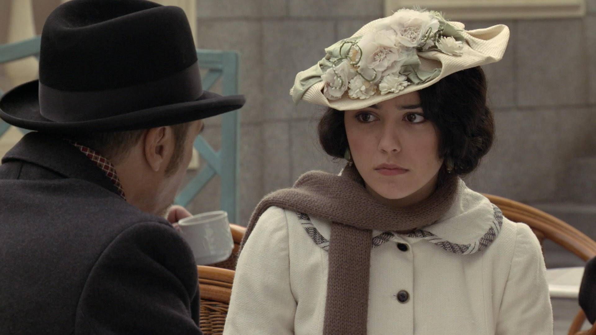 News Sze�� si�str - odc. 445. Awantura pomi�dzy Dian� a Salvadorem. Streszczenie 445 i 446 odc.