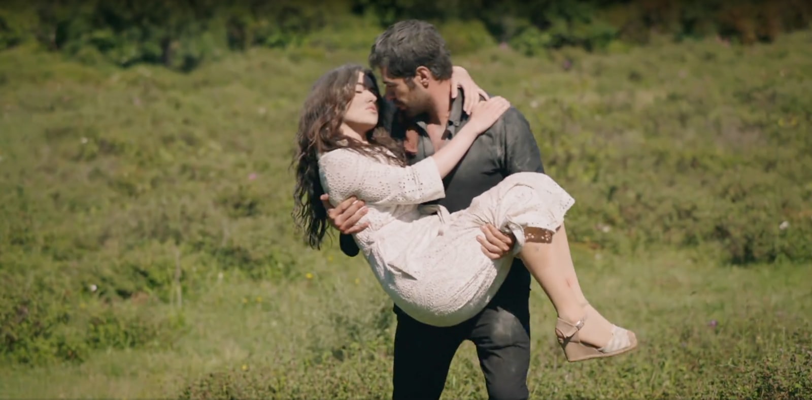 News Wichrowe wzg�rze - 167 odc. Zeynep zostaje uratowana. Streszczenie 167 i 168 odc. 