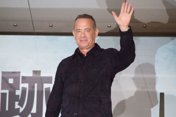 News Tom Hanks namawia do bojkotu ksi��ek z kt�rych kasuje si� problematyczne zwroty i wyra�enia