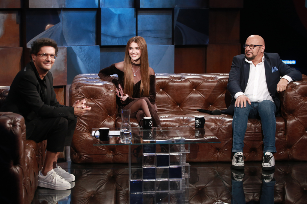 News Kuba Wojew�dzki - odc. 2: Roxie W�giel i Piotr G�sowski