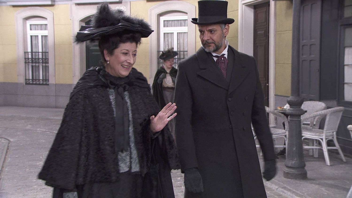 News Akacjowa 38 odc. 562. Ursula zmusza Susan� do nielegalnego handlu! Streszczenie 562 i 563 odc. 