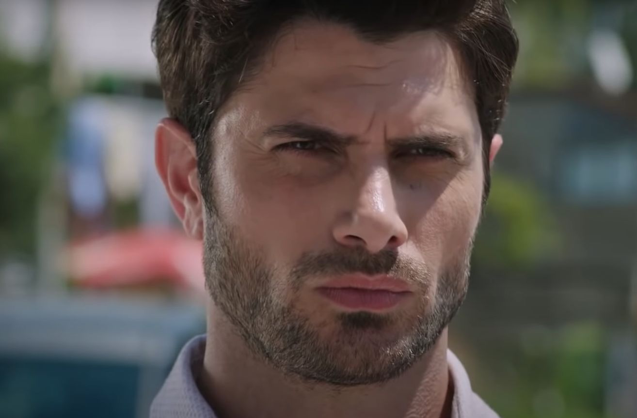 News Dziedzictwo - 157 odc. Selim, pora�ony widokiem Seher w sukni �lubnej, zgadza si� pom�c Ikbal. Streszczenie 157 i 158 odcinka