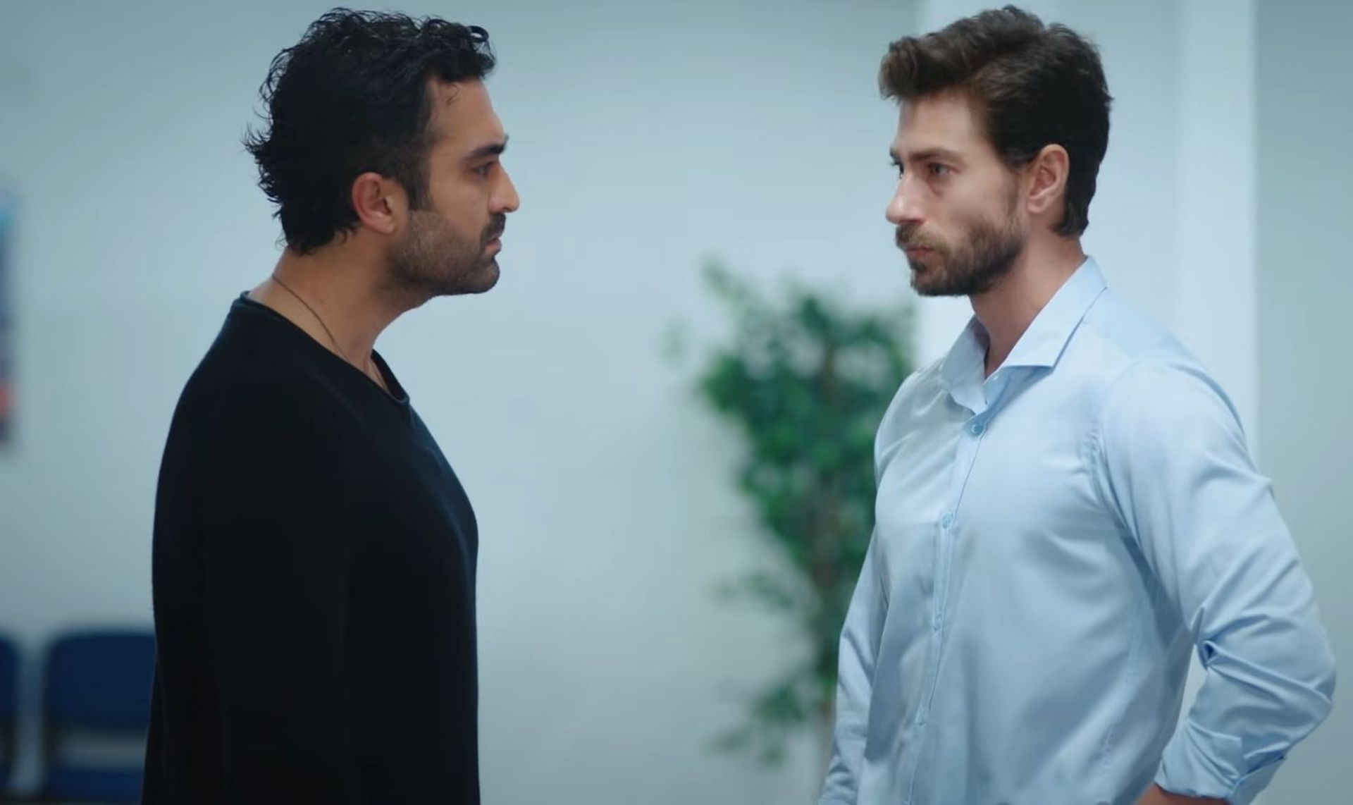 News Dziedzictwo odc. 878 i 879 streszczenie. Aynur zosta�a porwana?! Sinan dostaje kolejne gro�by