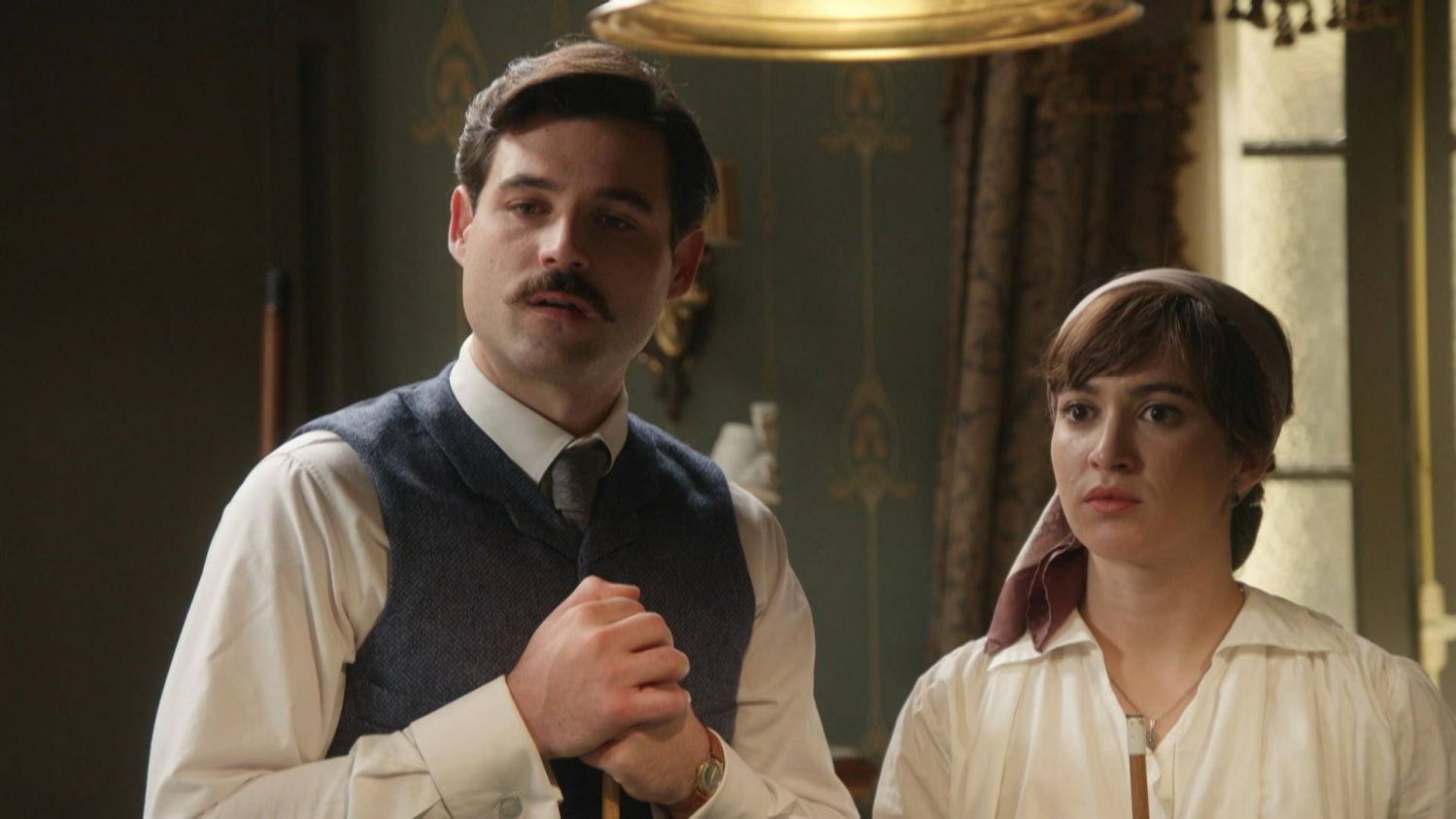 News La Promesa - pa�ac tajemnic - 102 odc. Manuel szokuje wszystkich swoj� reakcj�! Co go tak poruszy�o? Streszczenie 102 i 103 odc.