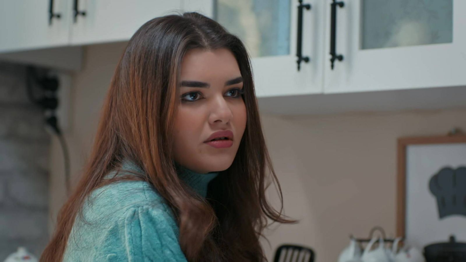 News Dziedzictwo odc. 729 i 730 streszczenie. Bya Volkana wraca do Stambuu. Nese udaje jego dziewczyn